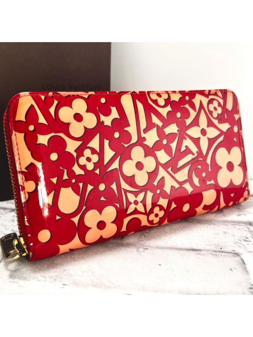 Louis Vuitton Valentine's Day Limited Sweet Monogram Zippy Wallet Red